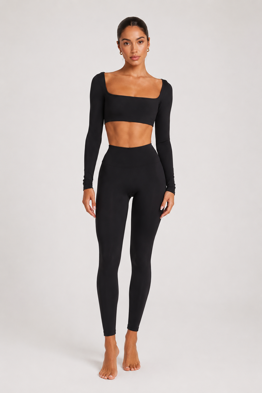 ELENA / FREEDOM  SCOOP LONG SLEEVE CROP | BLACK