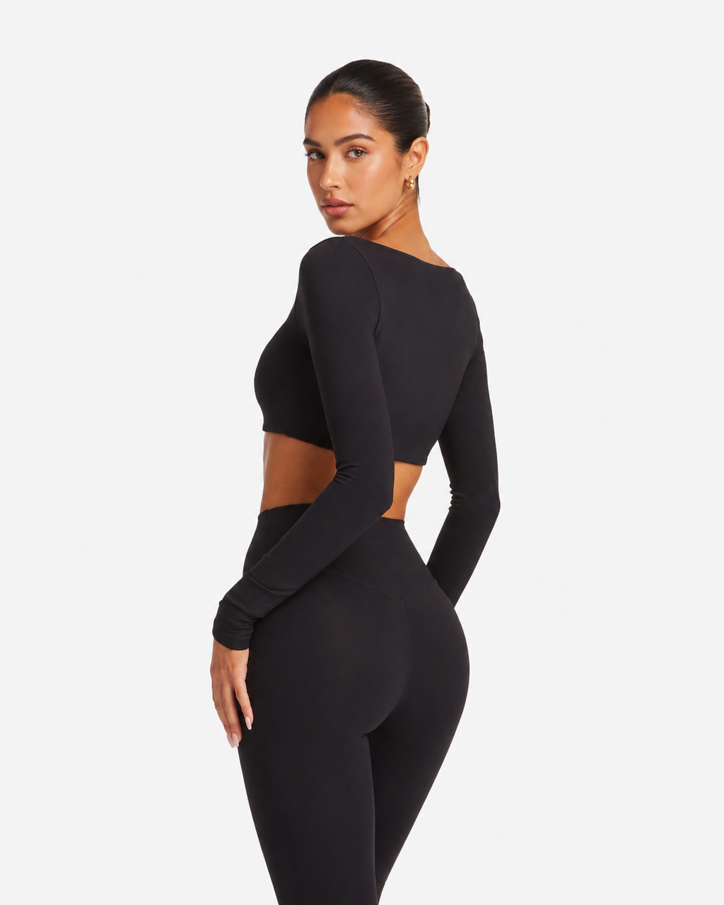 ELENA / FREEDOM  SCOOP LONG SLEEVE CROP | BLACK